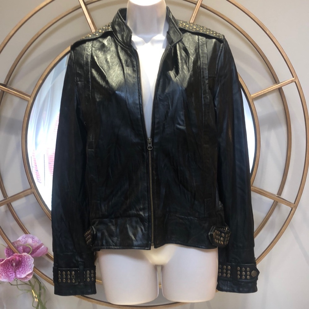 Women’s Vintage Leather Jacket